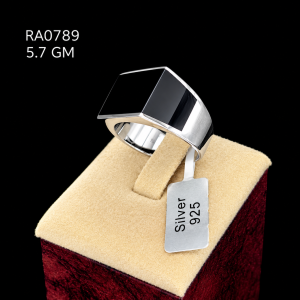 HYH Jewelry – Square Geometric Black Onyx Signet Ring in 925 Sterling Silver